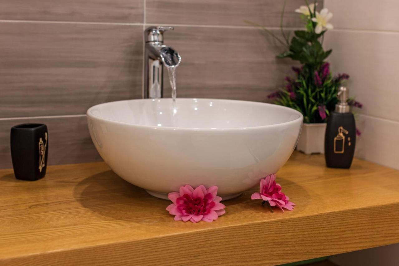Purple Flower Suite Apartment Cala Gonone Luaran gambar