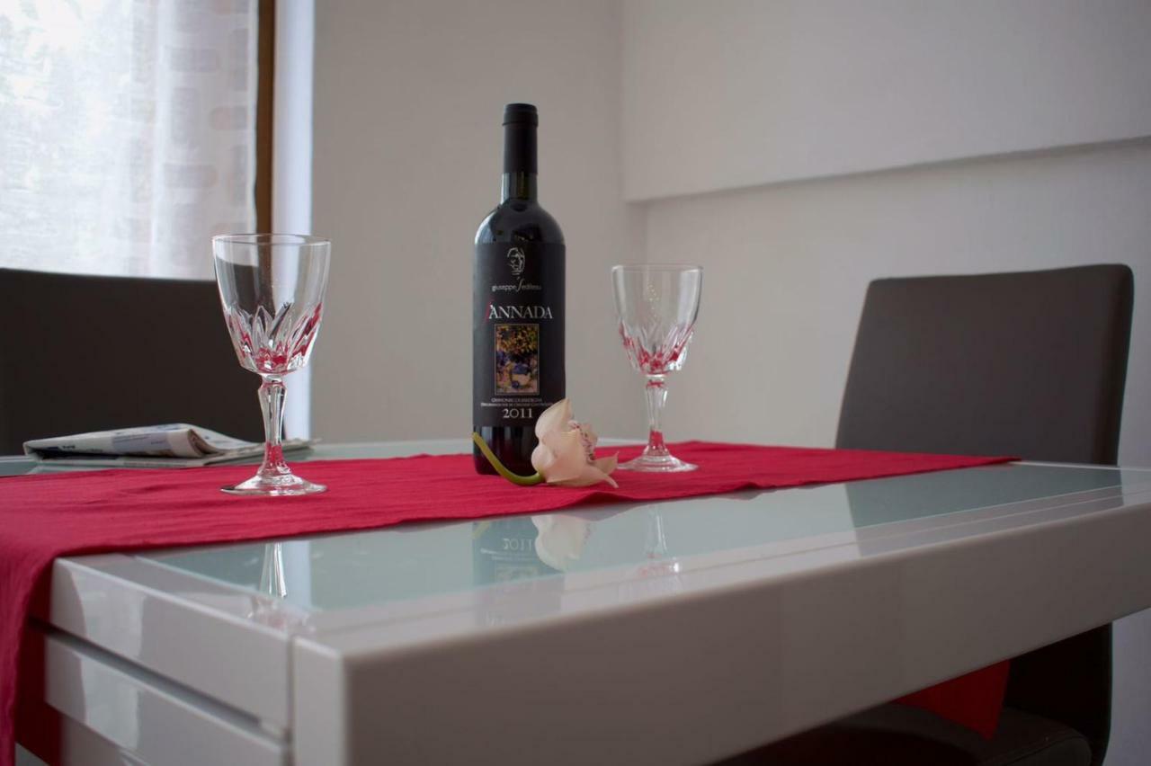 Purple Flower Suite Apartment Cala Gonone Luaran gambar