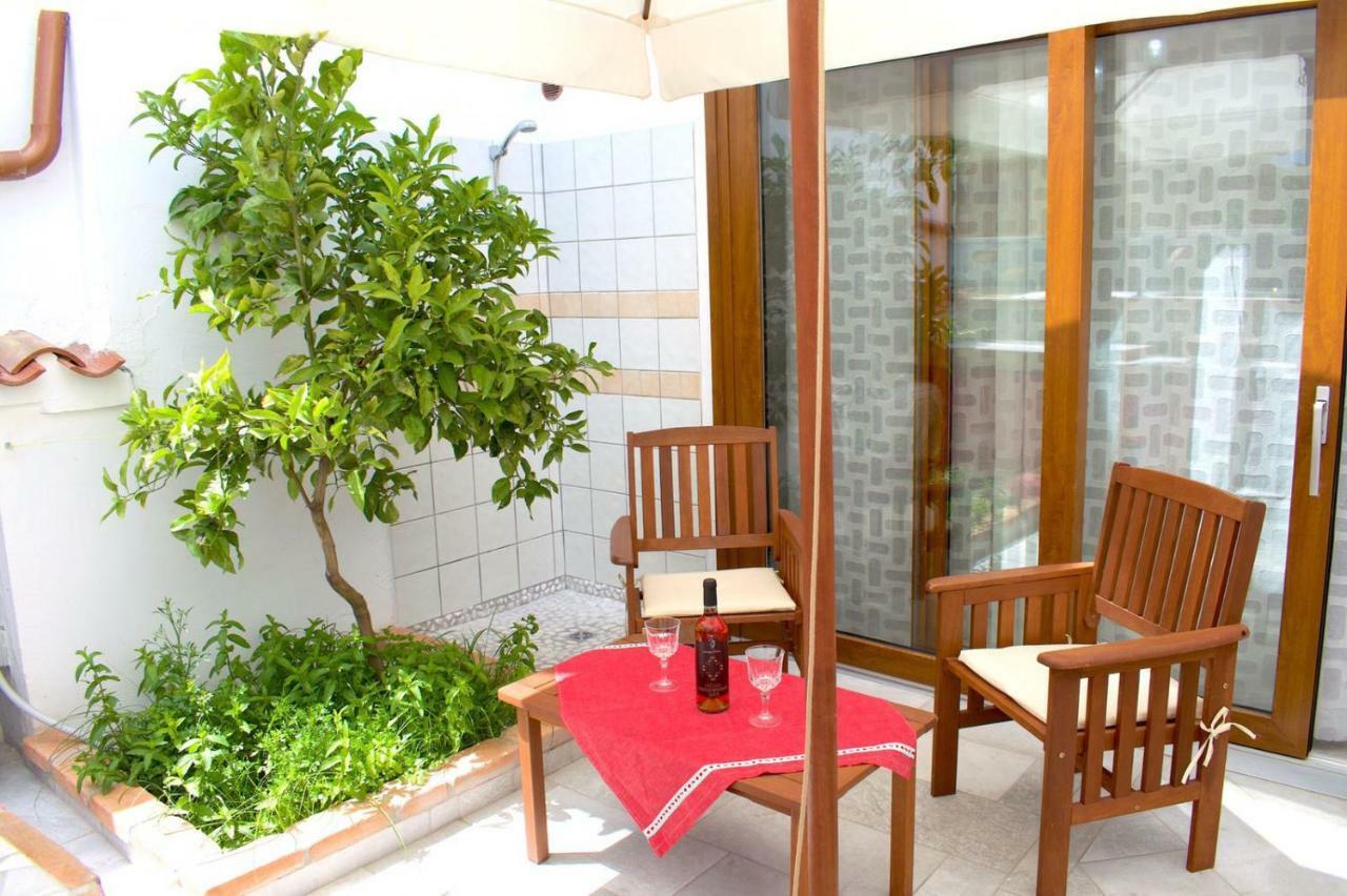 Purple Flower Suite Apartment Cala Gonone Luaran gambar